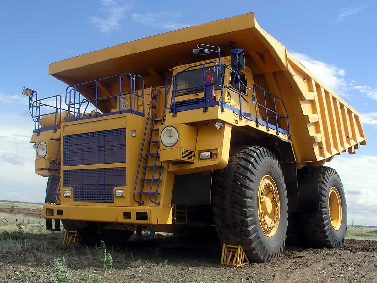 Super dump truck