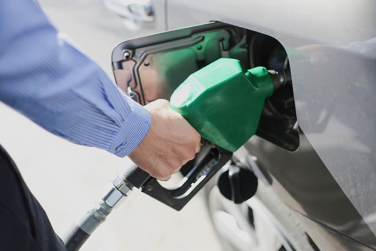 Gas tank not filling up all the way – Causes & Fixes
