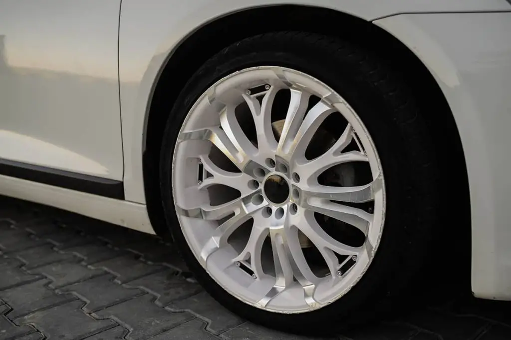 What Color Rims for A White Car? Upgraded Vehicle