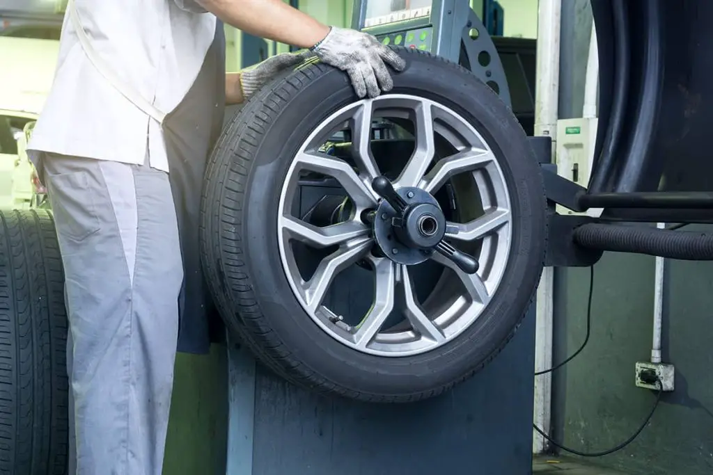 Symptoms of Unbalanced Tires and How to Balance Them - Upgraded Vehicle