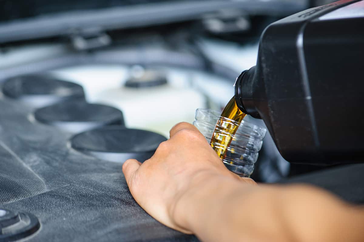 Changing or refilling transmission fluid