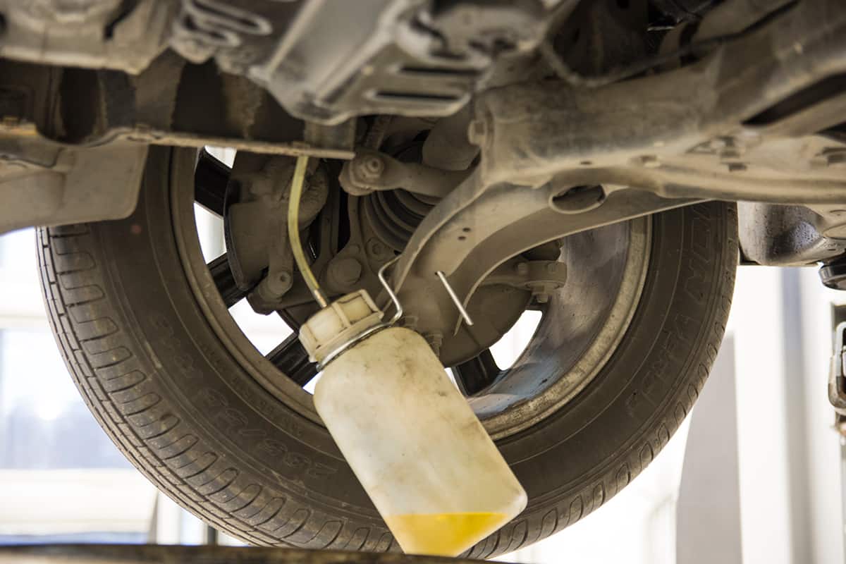 Process of Changing Brake Fluid