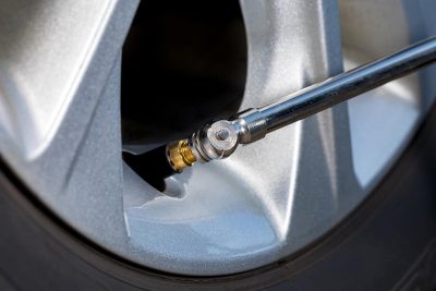 Symptoms of a Bad Tire Valve Stem
