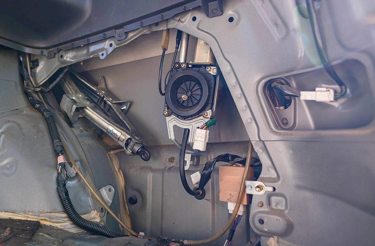 Why Do Cars Have Antennas Upgraded Vehicle