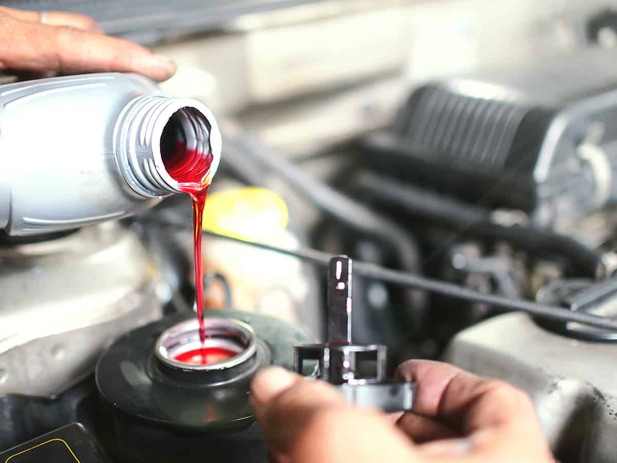 Importance of Proper Brake Fluid Level